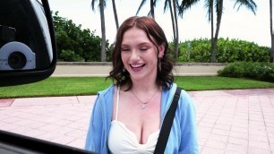 Gracie Gates is getting picked up outdoors - Porn Movies - 3Movs